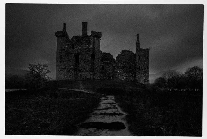 01_kilchurn_800px